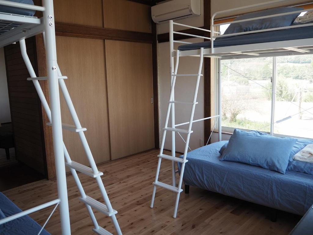 Guest house ＆ Cafe Fuego Hyuga